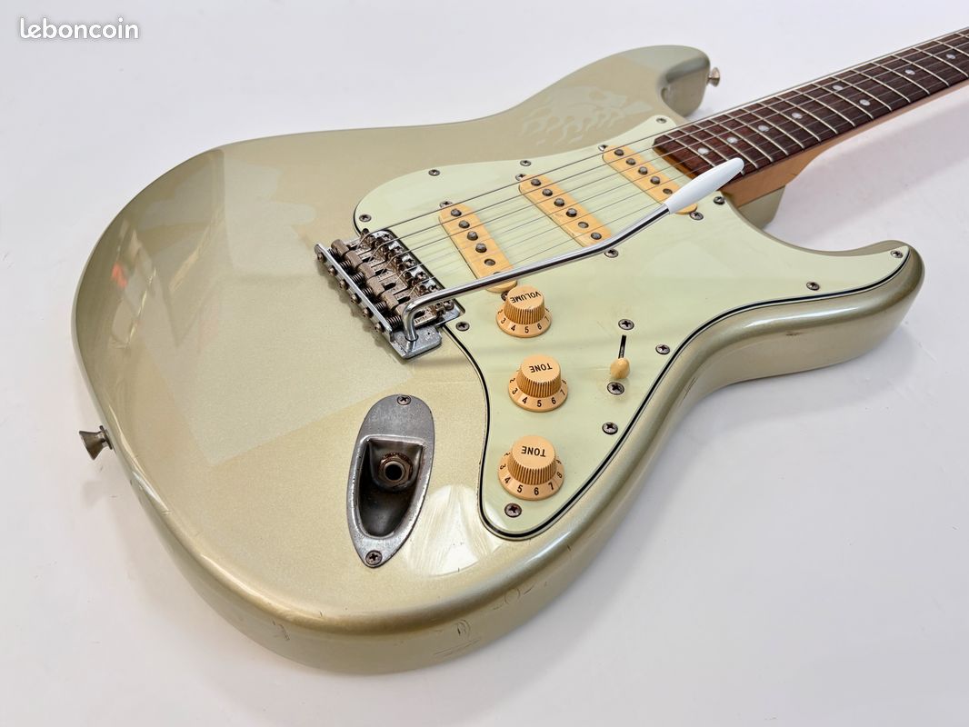 Fender Stratocaster ST-65 Inca Silver 1995-1996 Japan (image 4)