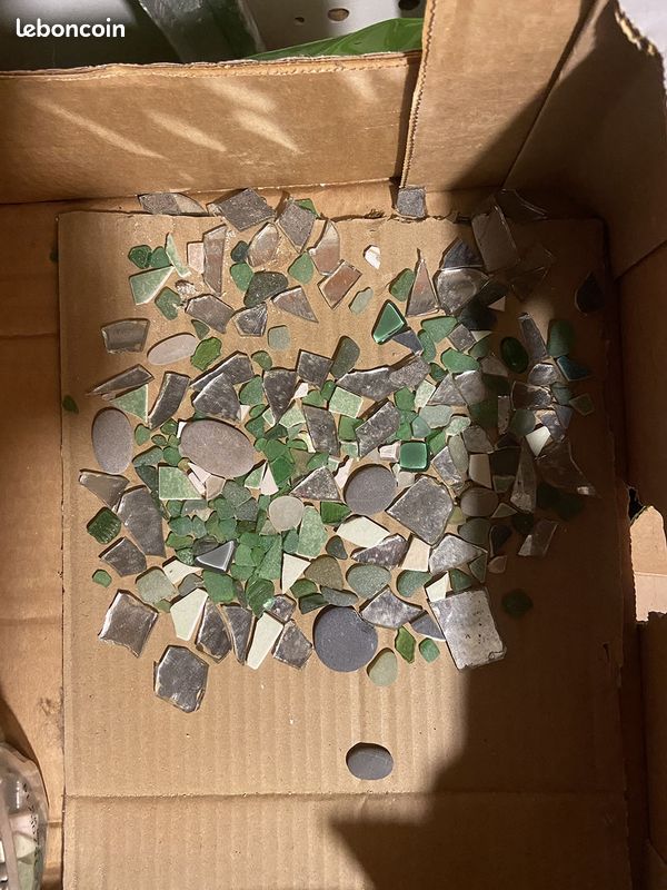 Petit matériel mosaïque décorative (image 1)