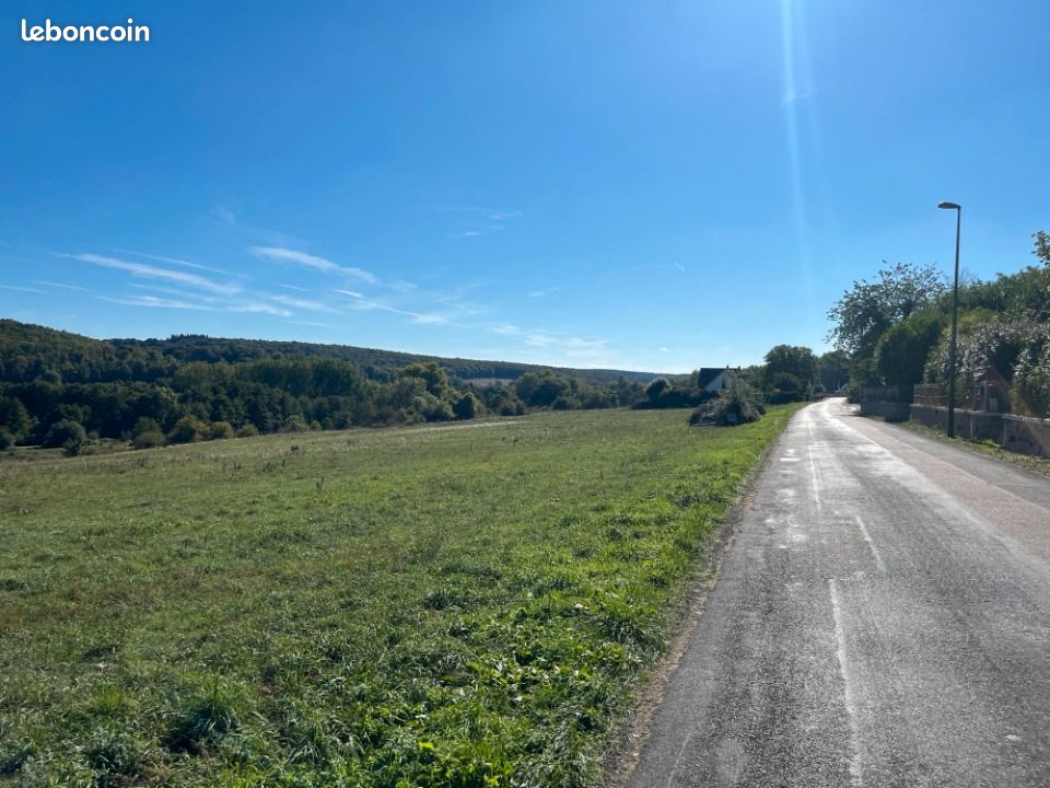 Terrain 518 m² · à Radepont · 48 300 €