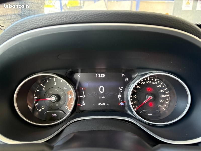 Jeep Compass 1.6 MultiJet II 120ch Limited 4x2 (image 6)