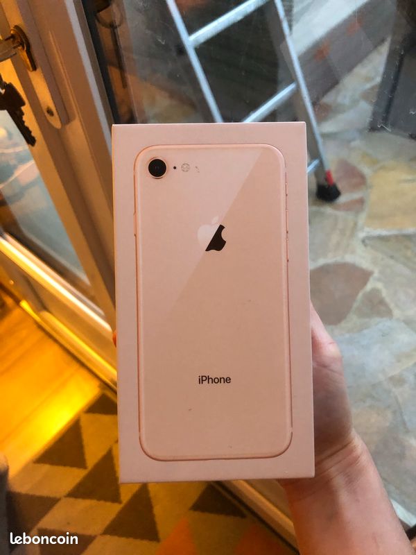 IPhone 8 Or 64go (image 2)
