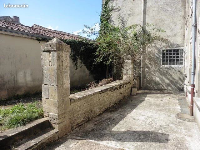 Maison de ville 5 pièces 121 m² - Coulonges-sur-l'Autize 79160 (image principale 5)