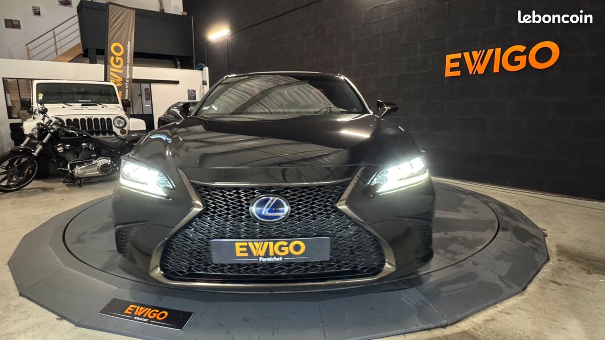LEXUS ES 2.5 300H 218ch - F-SPORT EXECUTIVE - TOIT OUVRANT - CARPLAY (image 6)