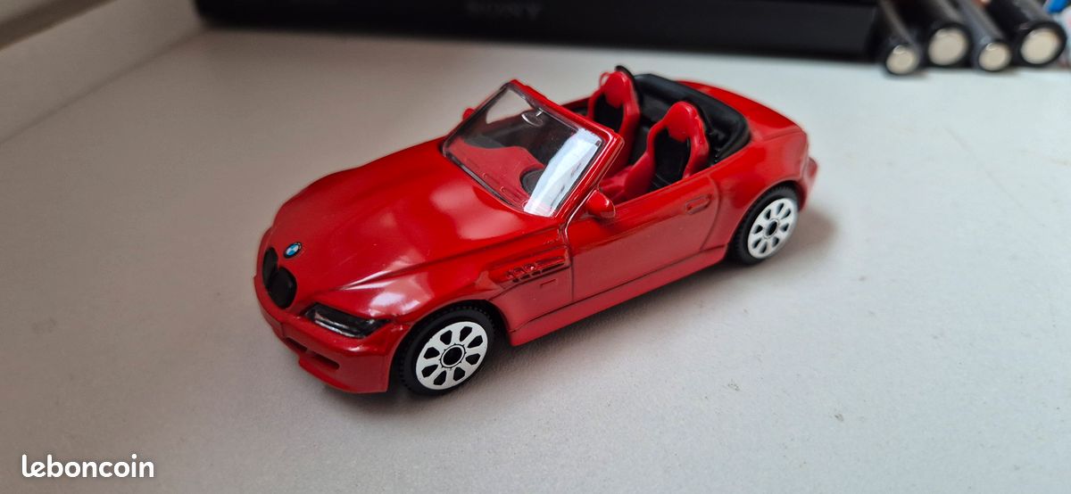 Burago 1/18 BMW Z3 M Roadster 1996 – Rouge Cabriolet – Miniature Collection