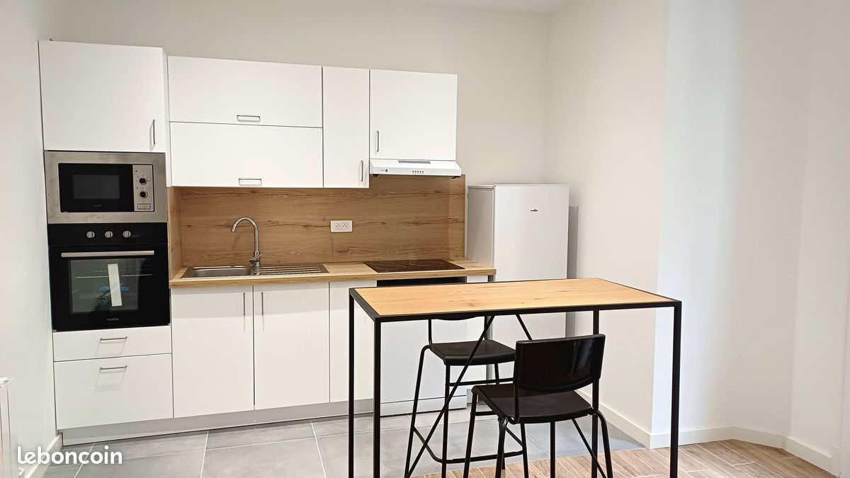 Appartement 2 pièces 36 m² · à Antibes · 36 m² · 960 €/mois
