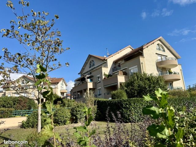 Appartement 5 pièces 180 m² · à Divonne-les-Bains · 180 m² · 949 000 €
