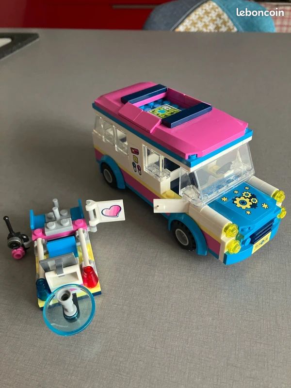 Lego Friends - 41333 - Le véhicule de mission d'Olivia (image 2)
