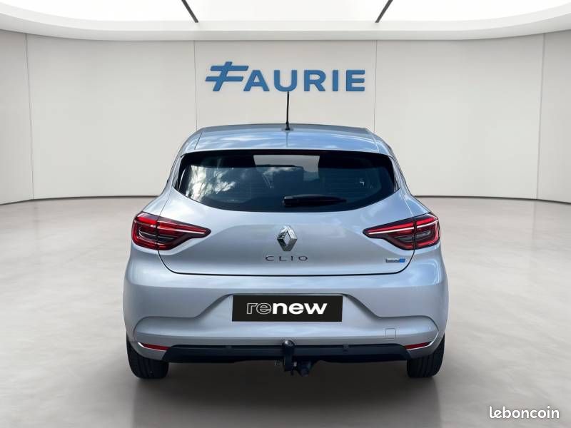 Renault Clio E-Tech 140 Business (image 6)