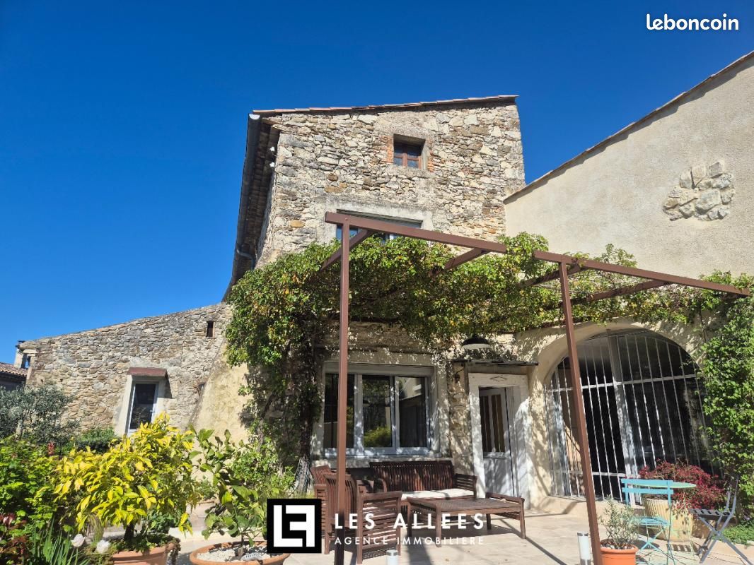 Maison 8 pièces 155 m² · à Manas · 155 m² · 379 000 €
