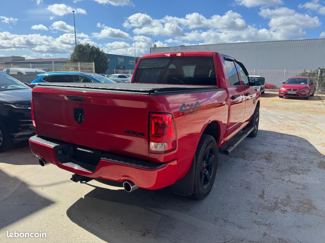 Dodge Ram 1500 Classic 5.7 hemi 4X4 TVA recuperable (image 4)