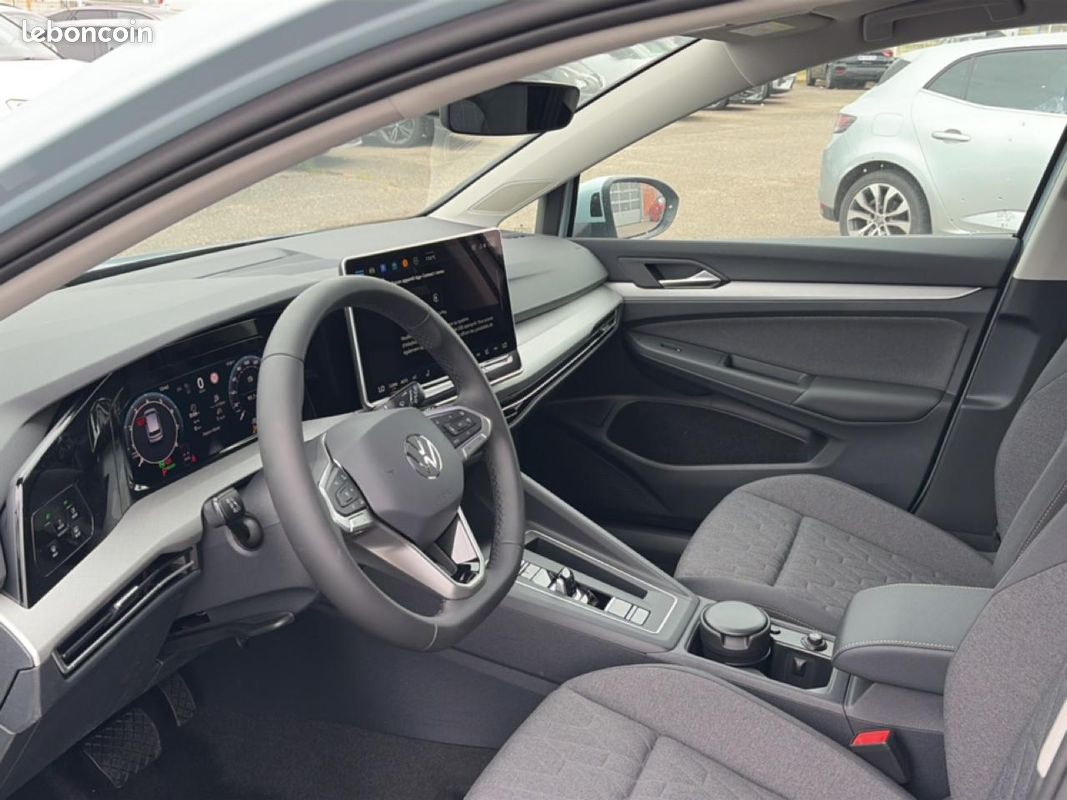 VOLKSWAGEN GOLF VIII 1.5 etsi evo2 116 life dsg7 (image 24)