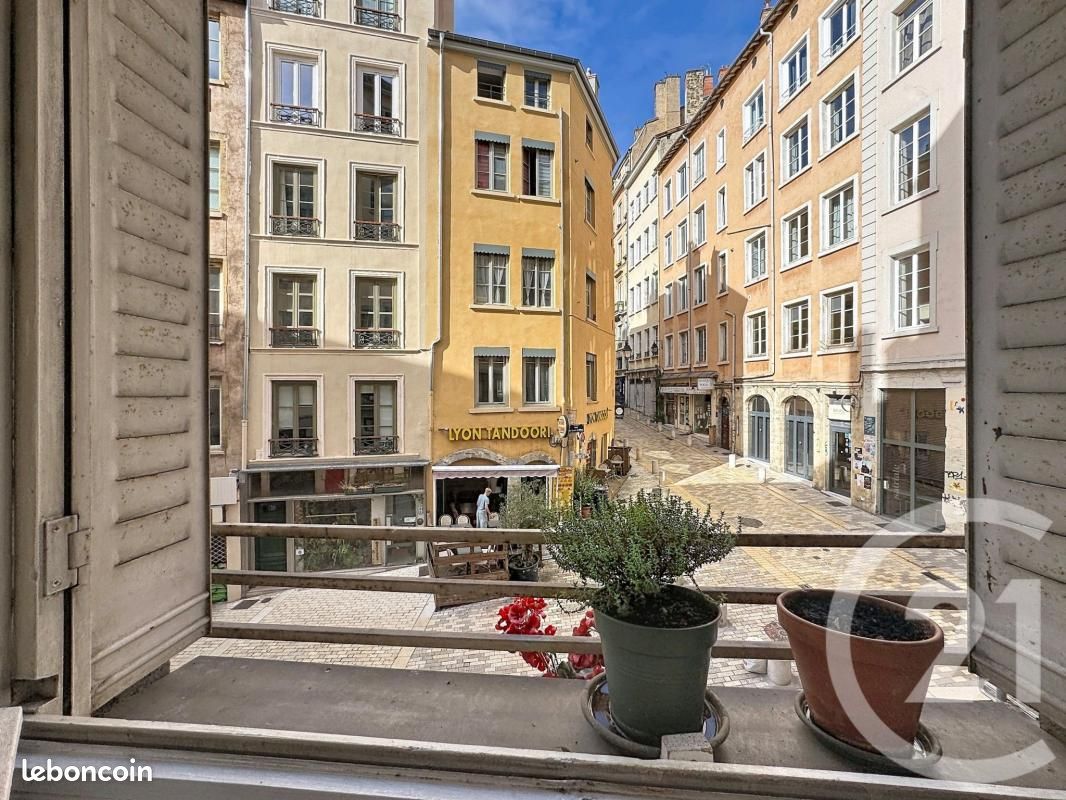 Appartement 3 pièces 74 m² · à Lyon · 74 m² · 300 000 €