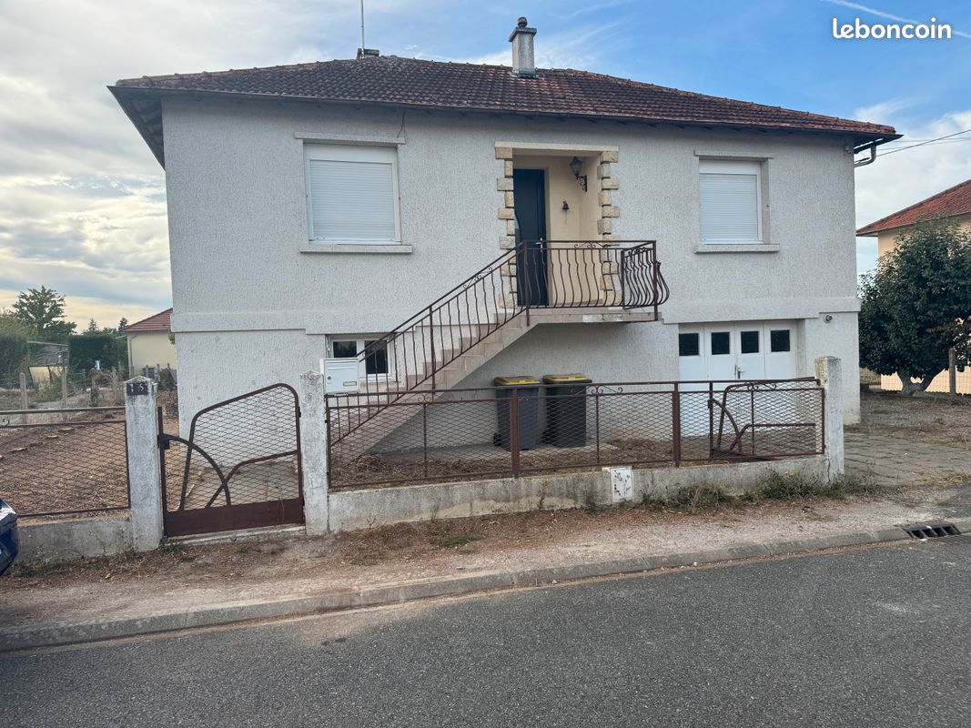 Maison 4 pièces 130 m² · à Saint-Pourçain-sur-Sioule · 130 m² · 840 €/mois
