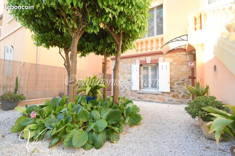 Maison 8 pièces 170 m² · à Hyères · 170 m² · 798 000 €