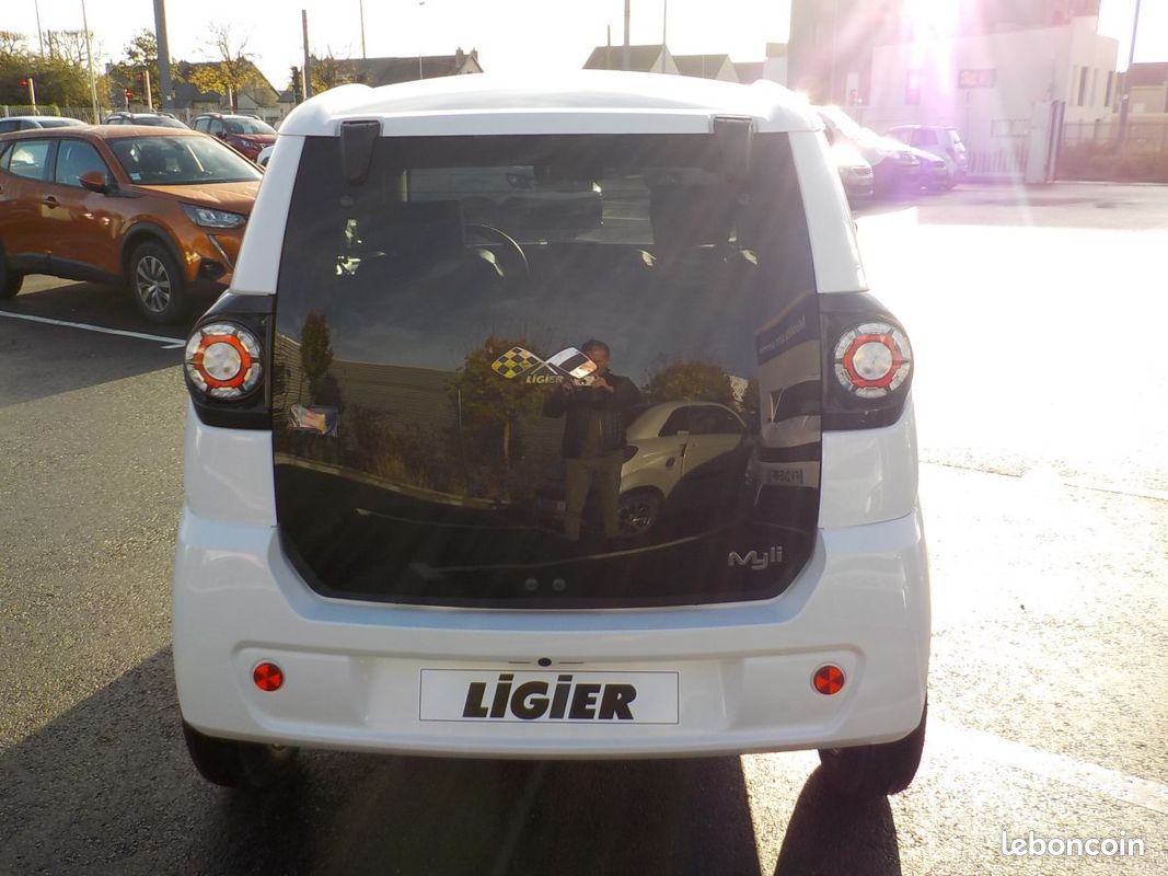 Ligier MYLI MAX ELECTRIQUE B11 AUTONOMIE 156 KMS (image 5)