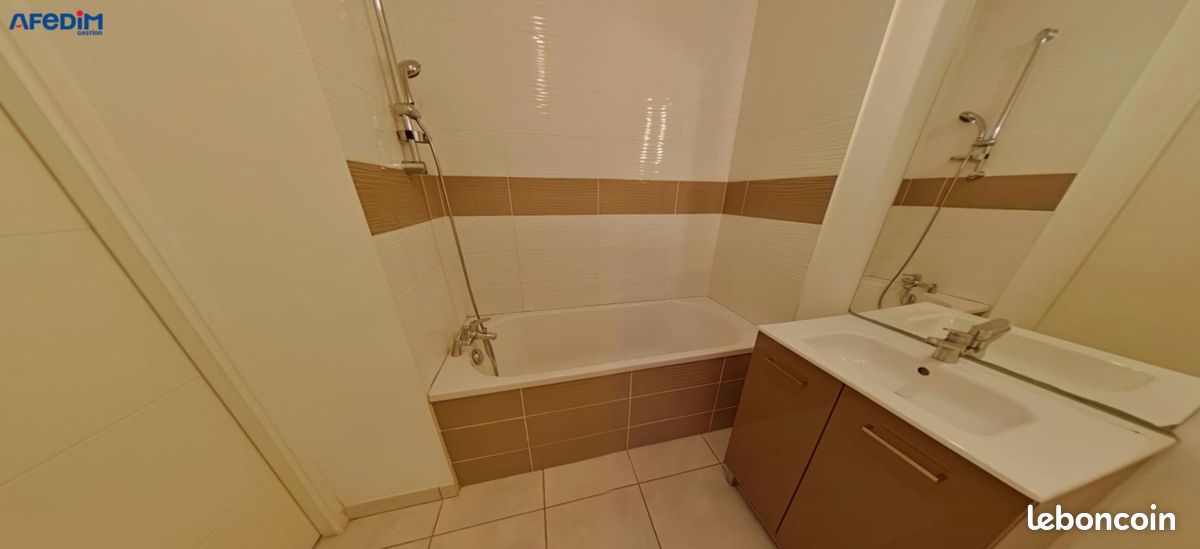 Appartement a louer saint-sebastien-sur-loire - 3 pièce(s) - 61 m2 - Surfyn