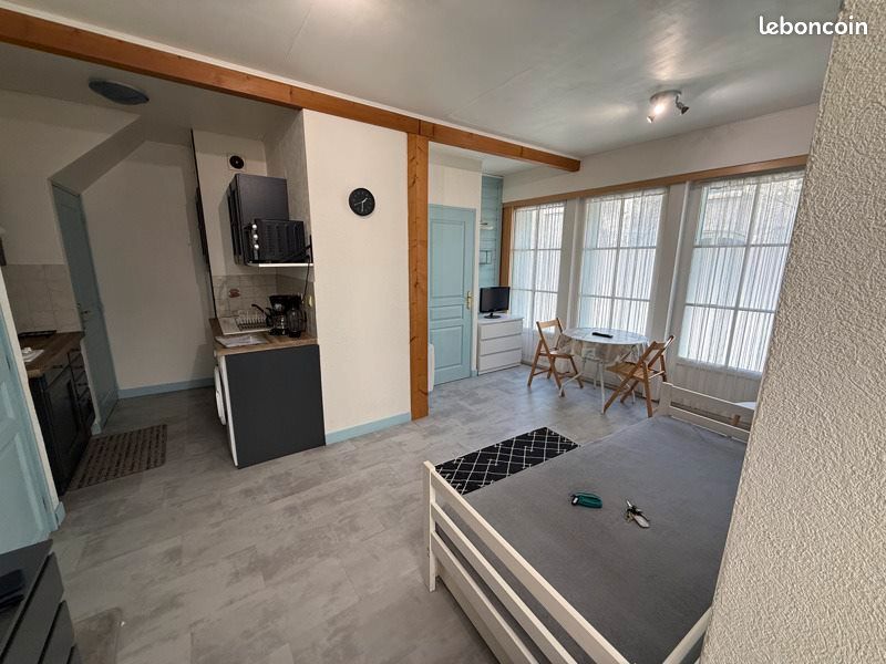 Appartement 1 pièce 21 m² · à Fontenay-le-Comte · 21 m² · 360 €/mois