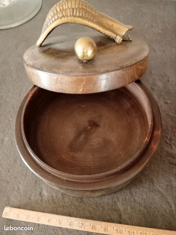 Pièce Onan McGraw-Edison 160-0258 – Boîtier Et Couvercle D'entretoise (NOS)