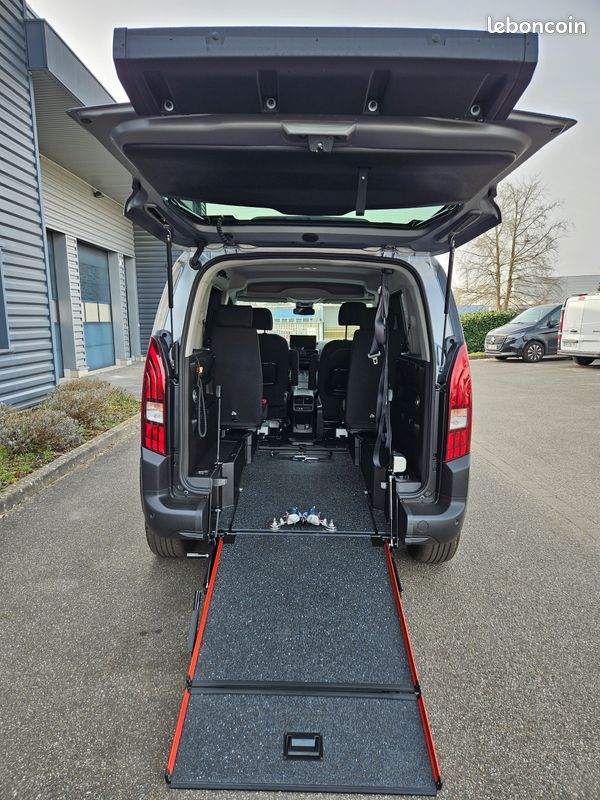 Peugeot Rifter TPMR L1 4 + 1 fauteuil roulant (image 2)