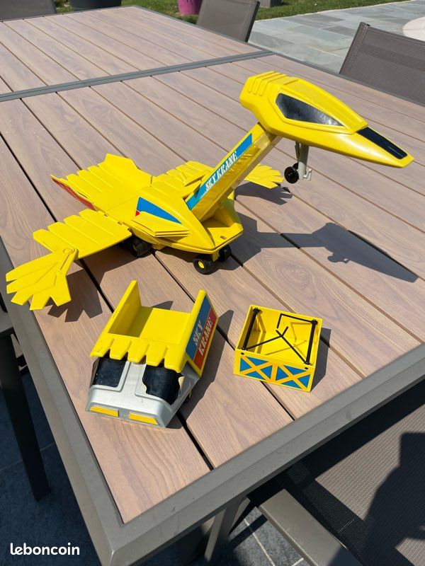Le - Vehicule Joustra France Sky Krane Dinotoys / circa 80's vendu