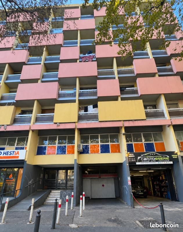 Parking 11 m² · à Marseille · 11 m² · 12 000 €