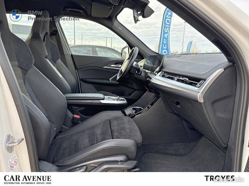 BMW iX1 xDrive30 M Sport (image 22)