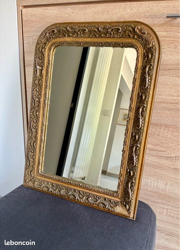 Miroir ancien 19ème avec cadre bois et staff coloris bronze doré (image 6)