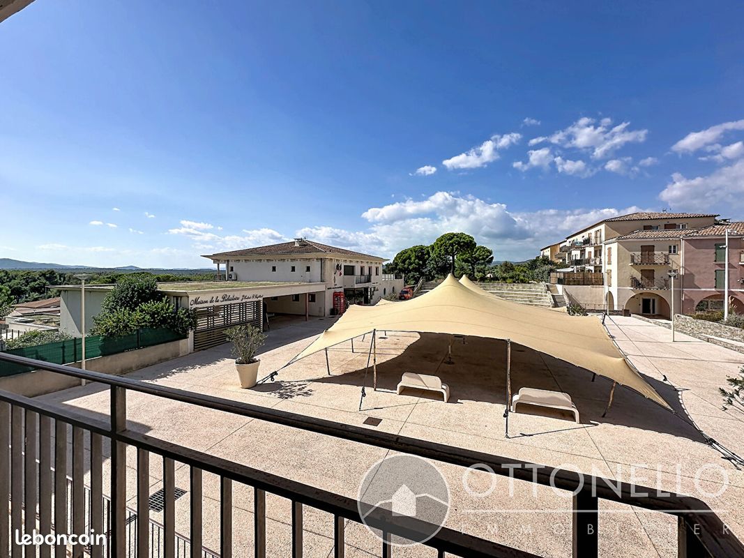 Appartement 2 pièces 41 m² · à Roquebrune-sur-Argens · 41 m² · 790 €/mois