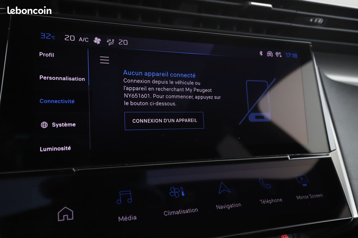 Peugeot 408 1.6 PHEV First Edition e-EAT8 225 ch (image 23)