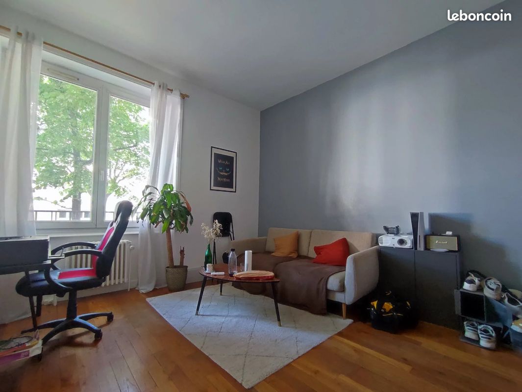 Appartement 1 pièce 33 m² · à Clermont-Ferrand · 33 m² · 585 €