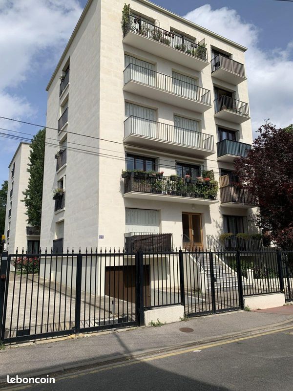 Appartement 4 pièces 68 m² · à Saint-Maur-des-Fossés · 68 m² · 520 €/mois