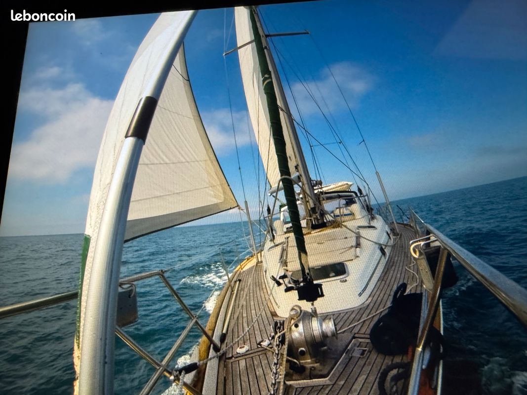 OCEANIS 44 CC (BENETEAU) — View photo 1