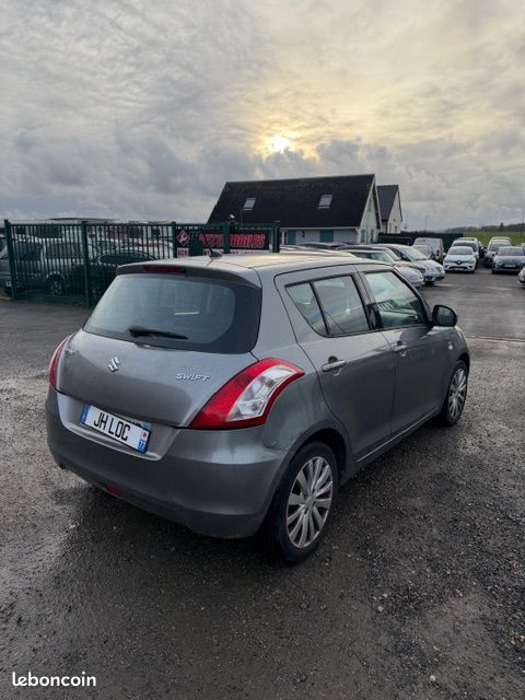 Suzuki Swift (image 3)
