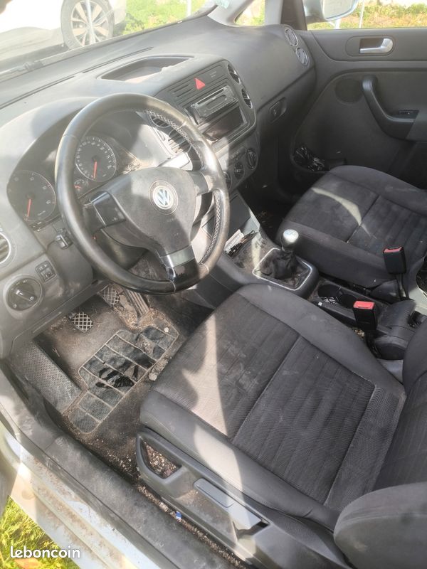 Volkswagen Golf V Plus 1.9 TDi 105 - 2ème main / Idéal mécano (image 3)