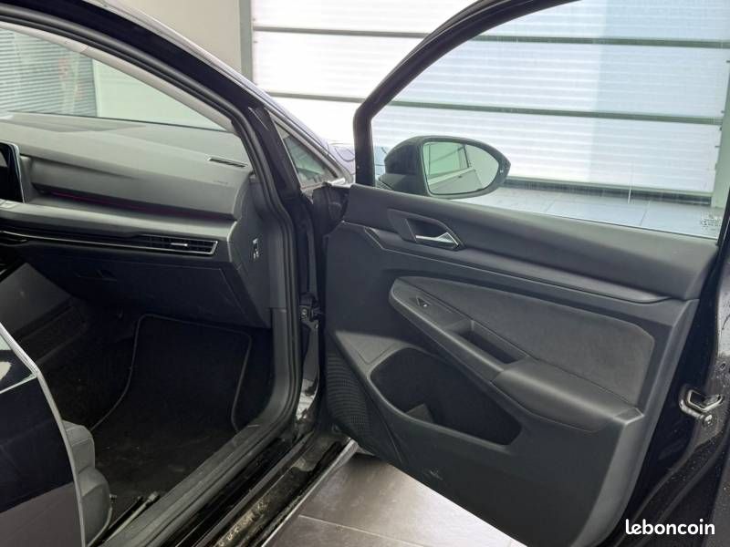 Volkswagen Golf 1.4 Hybrid Rechargeable OPF 204 DSG6 Style (image 13)