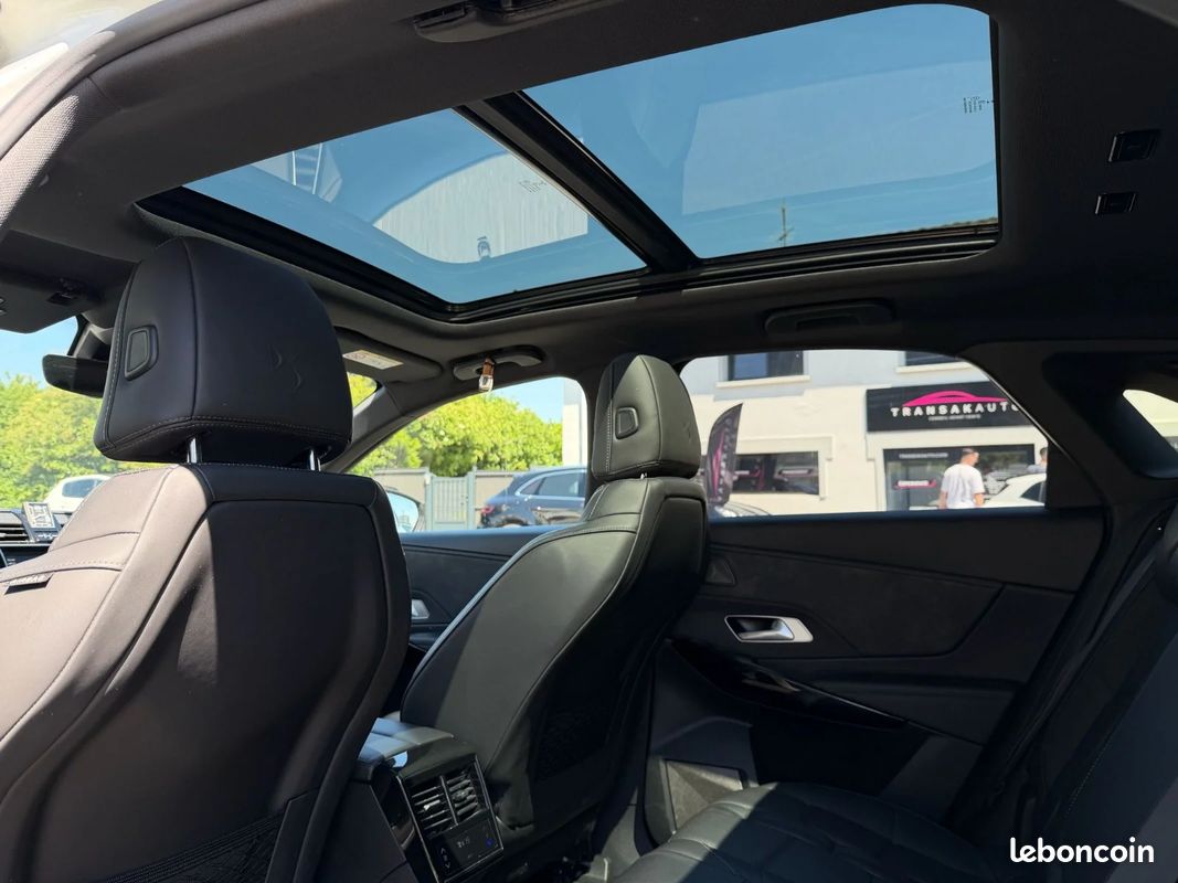 DS DS7 CROSSBACK BlueHDi 180 EAT8 Grand Chic OPERA - SUIVI COMPLET - ATTELAGE - TOIT OUVRANT - CAMERA 360 (image 25)