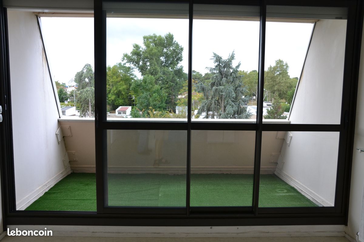 Appartement 1 pièce 30 m² · à Pessac · 30 m² · 570 €