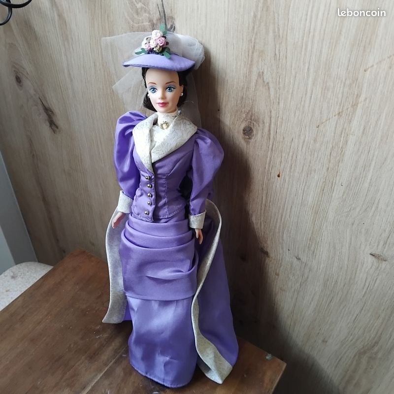 Poupee barbie avon (image 1)