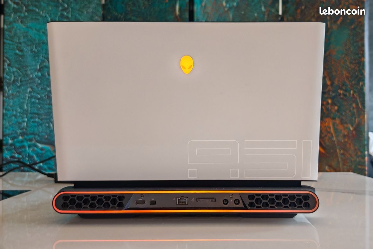 Rtx 2080 Alienware 10900k Dell Alienware Area 51M R2 Gaming Laptop