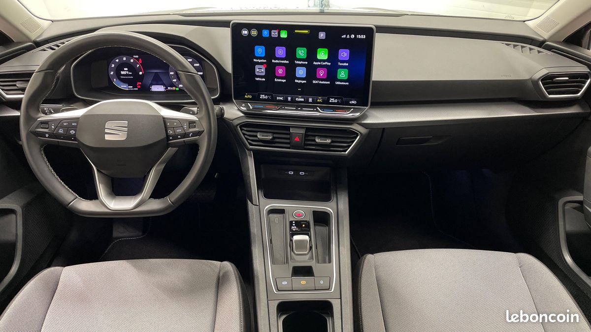 SEAT Leon 1.5 eTSI Hybrid 115 DSG7 Copa (image 8)