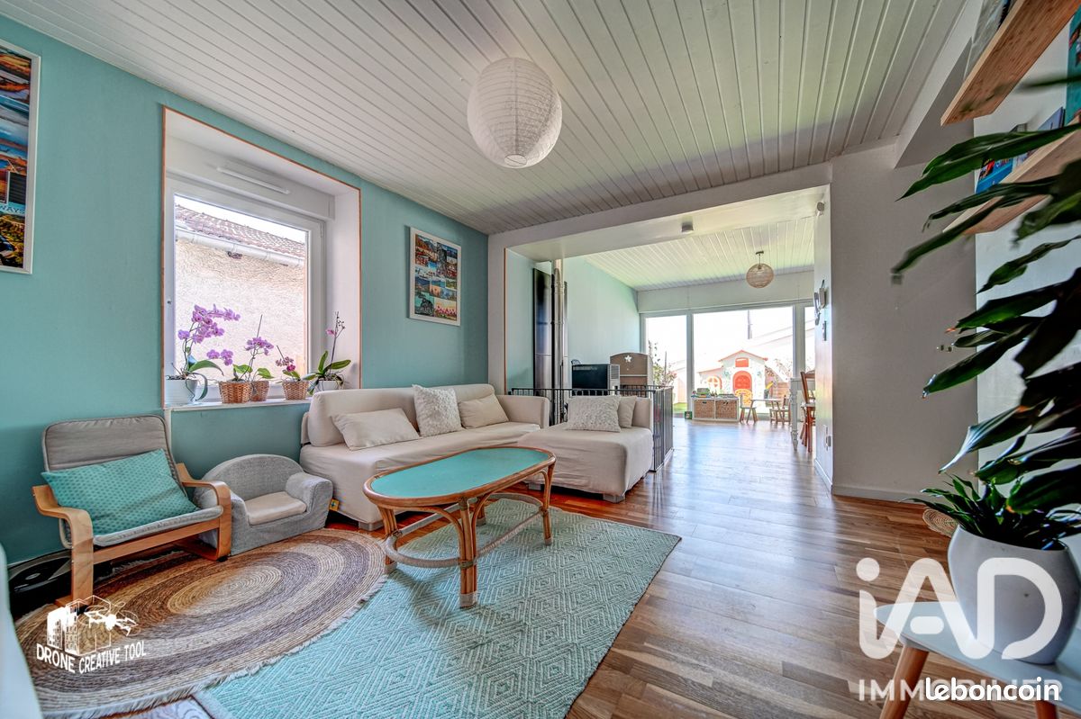 Maison 9 pièces 212 m² · à Contz-les-Bains · 212 m² · 377 775 €