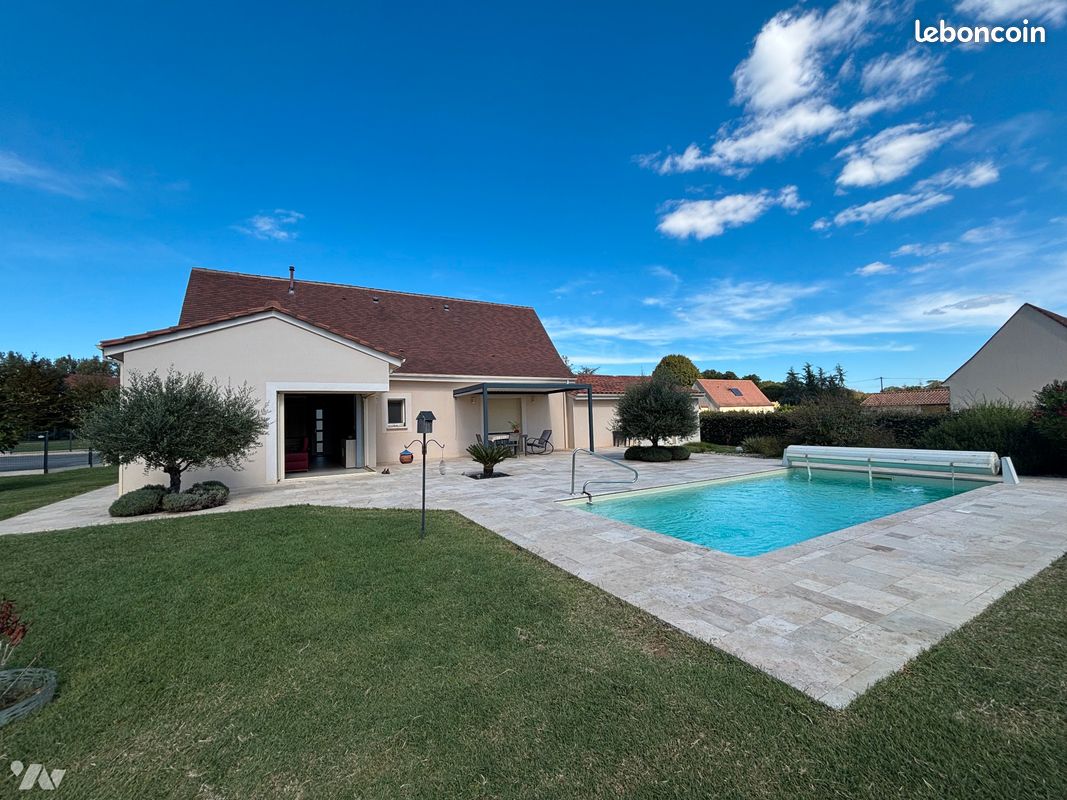 Maison 6 pièces 156 m² · à Saint-Crépin-Et-Carlucet · 156 m² · 133 000 €