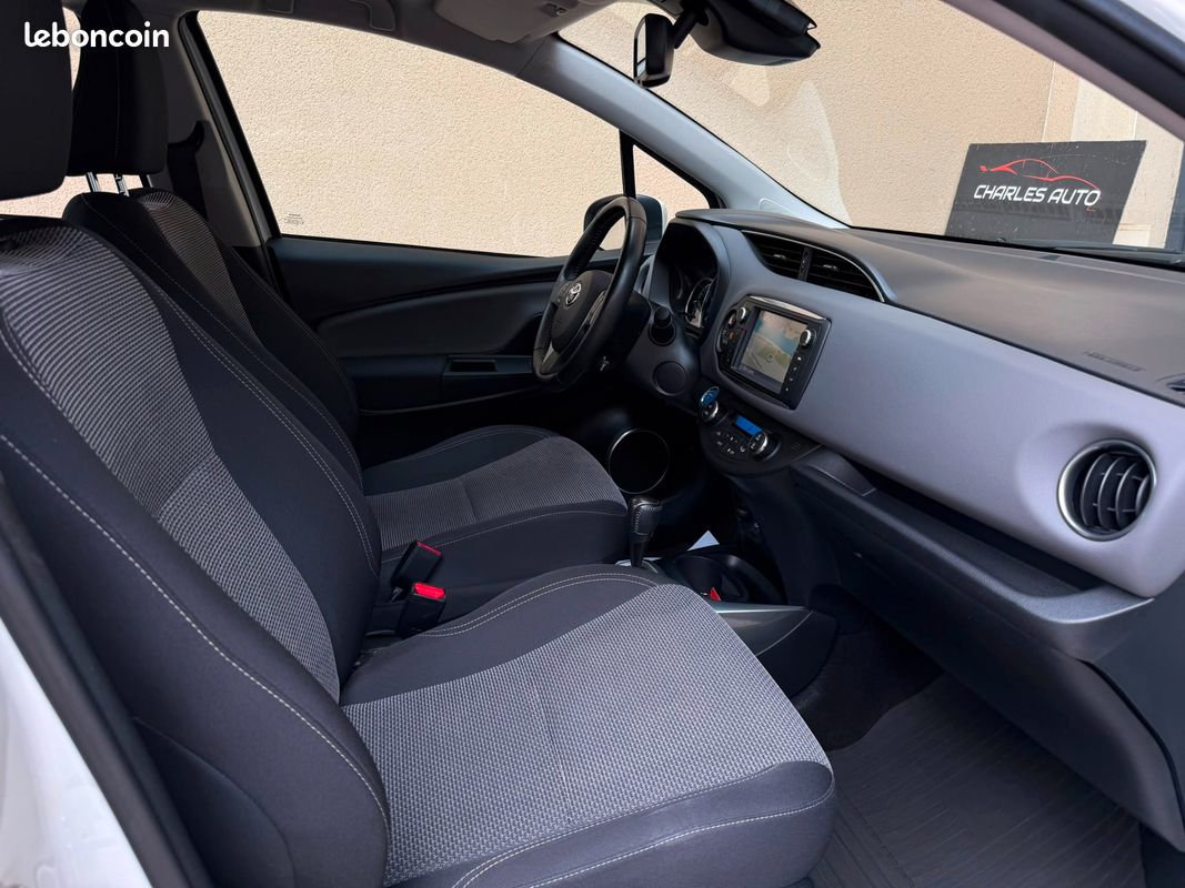 Toyota Yaris HSD 100h Dynamic 5p / 1ere main / Garantie 12 mois (image 6)
