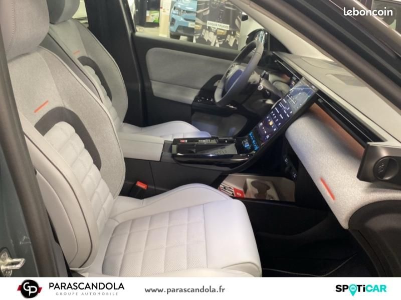 Citroen C5 Aircross Electrique 210ch autonomie confort MAX (image 12)