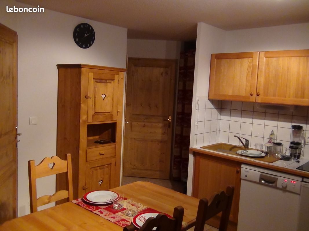 Appartement T2 classé 3*, avec garage, 200 m télécabine, vue Massif du Mont-Blanc (image 3)