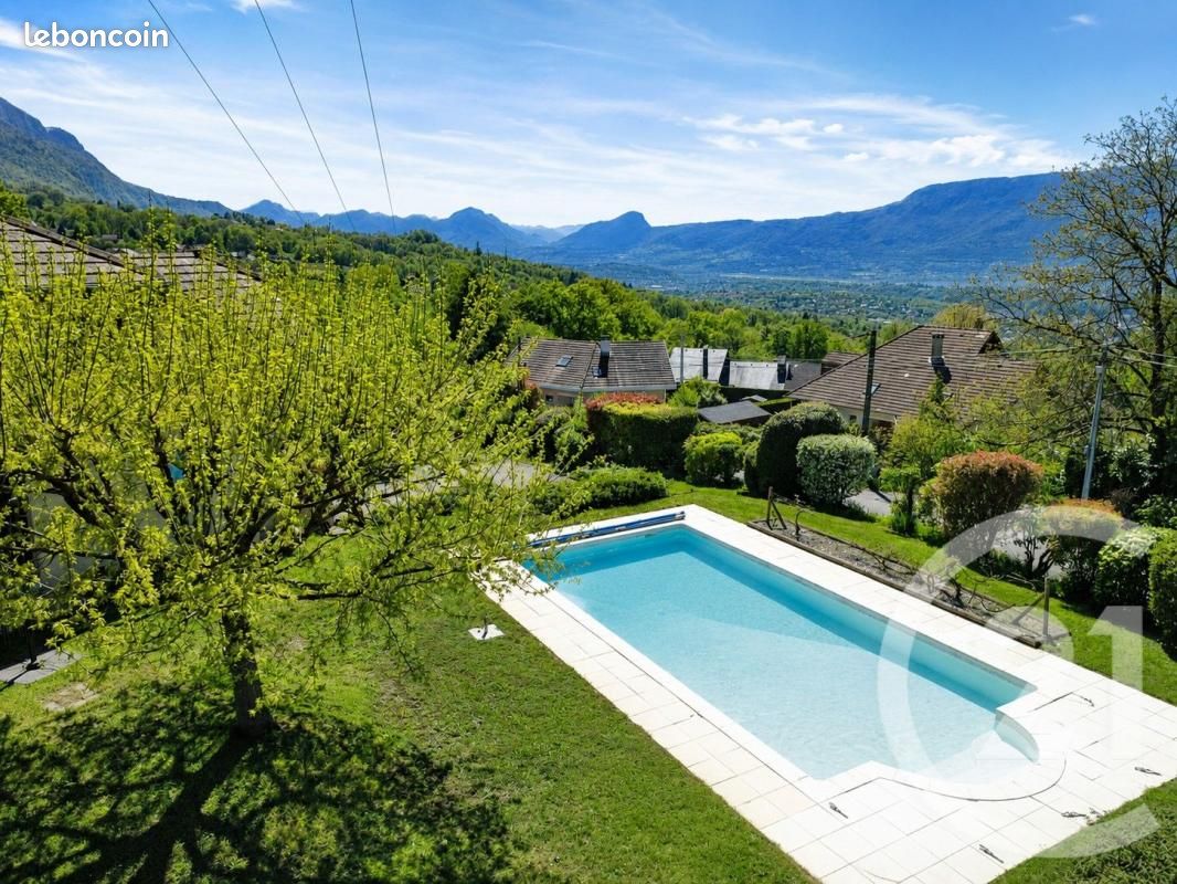 Maison 8 pièces 243 m² (image 3)