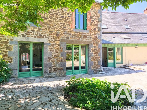 Maison 6 pièces 221 m²