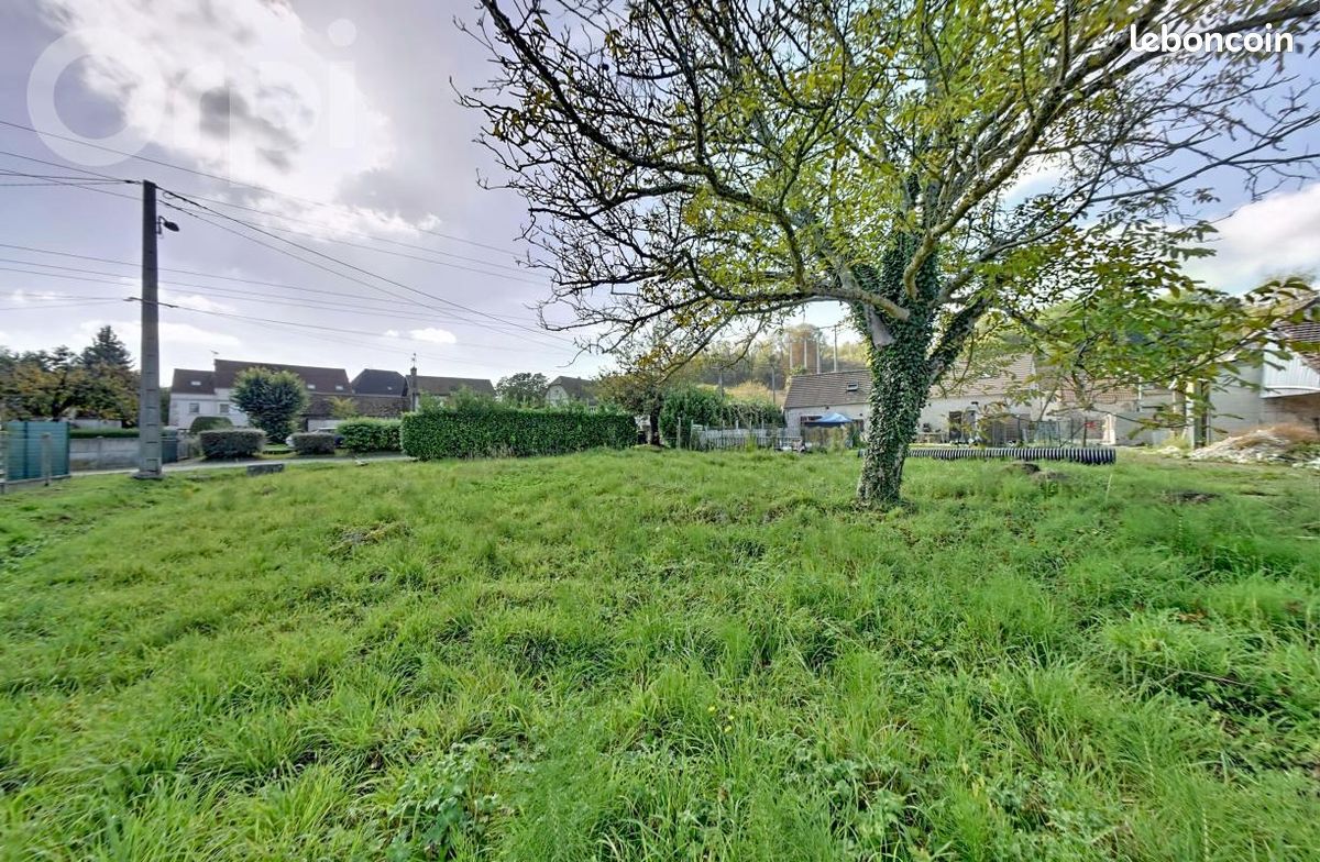 Terrain 614 m² · à Néry · 65 000 €