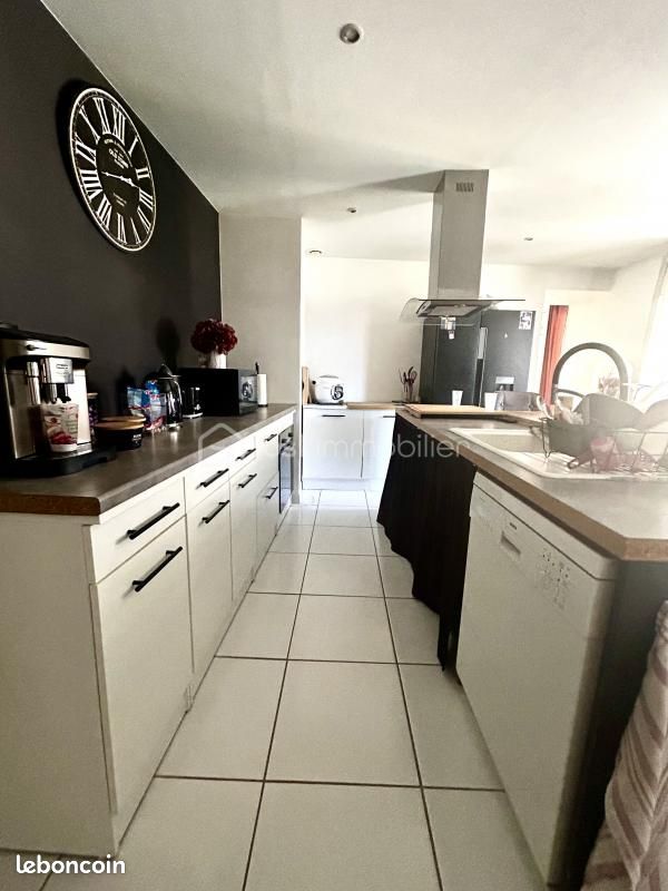 Ferme 5 pièces 150 m² - Chenon 16460 (image principale 2)