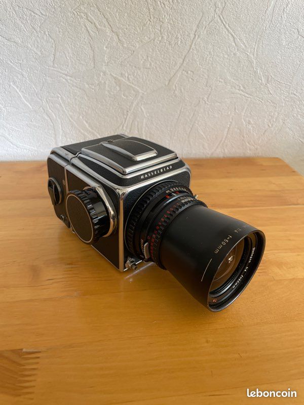Lot 280 - A Hasselblad Distagon f/4 50mm Lens